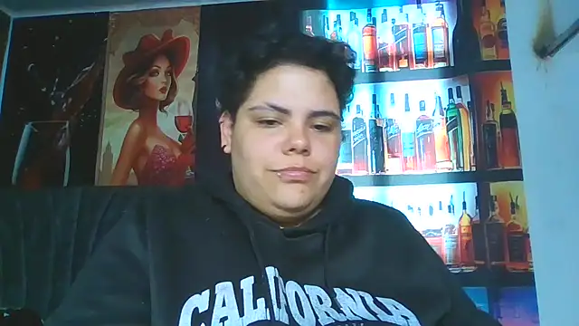 Hailey_Curvy webcam