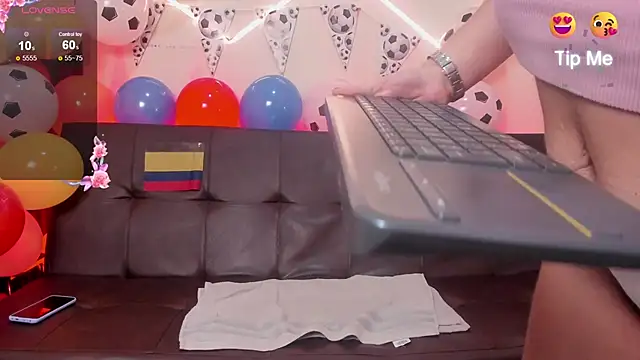 TaniaEyes webcam