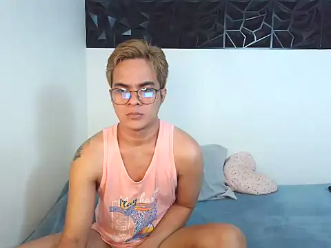 yourmikexxx (M young) - CUM AND DRINK