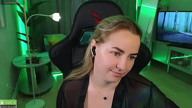 Mira_Mermayd webcam