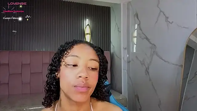 violeth_b (F young) - naked + masturbation with breastsx20min