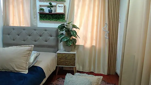 sasi_luna webcam
