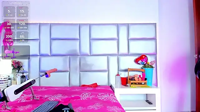 LovelyNickii webcam