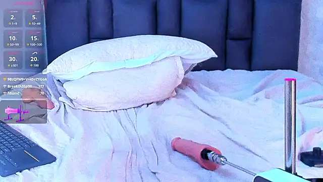 maddy__howard webcam