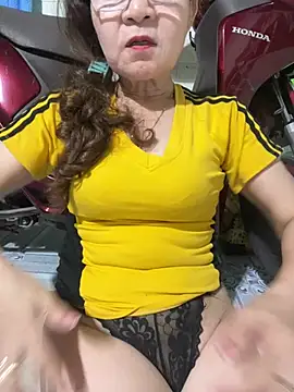 Talaxe_7 live cam on StripChat