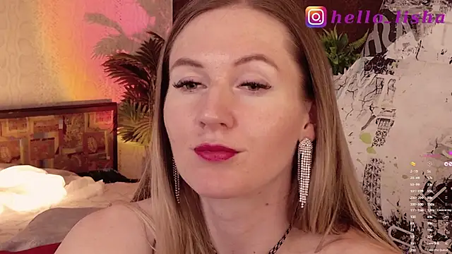 Hello_Lisha live cam on StripChat