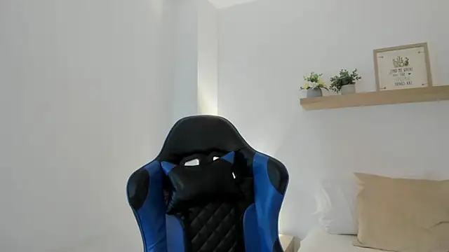 bella_99_ webcam