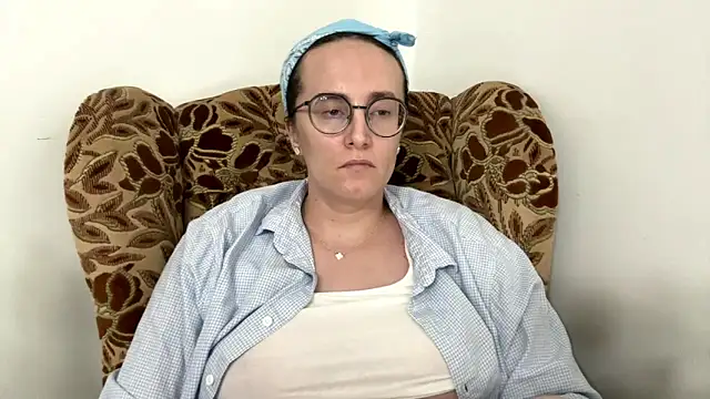 SofiaTease live cam on StripChat
