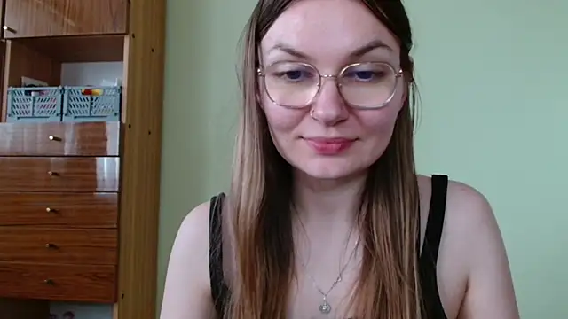 LooveELLYx webcam