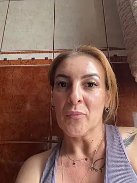 Hot-Milf4U webcam