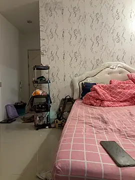 Ponthip webcam