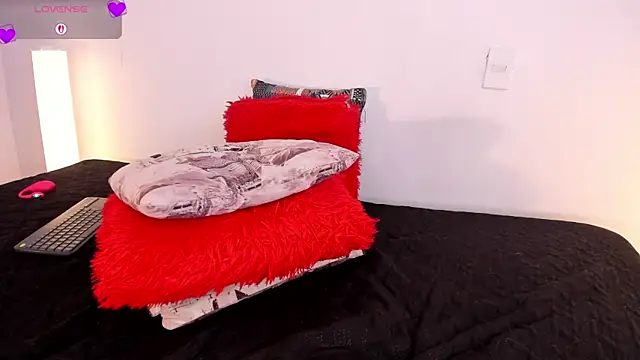 mely_rosse_ webcam