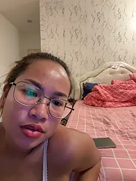 Ponthip webcam