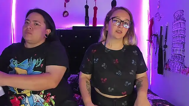 katieeandsharonn webcam