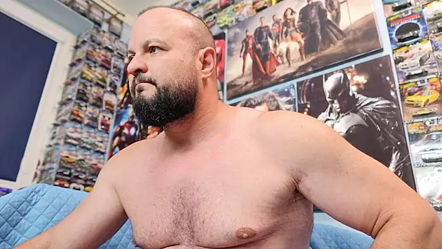 Muscle_Bear webcam