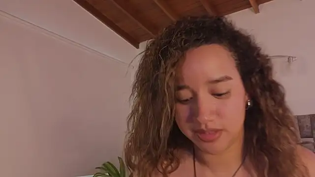 emilyrouxe webcam