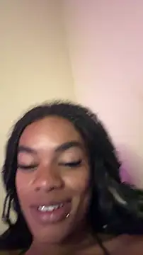 Cammgirlmii webcam