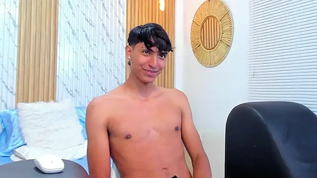 myke_tucker webcam