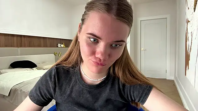 Watch doana_bebriti live on EroticFlix - High definition streams