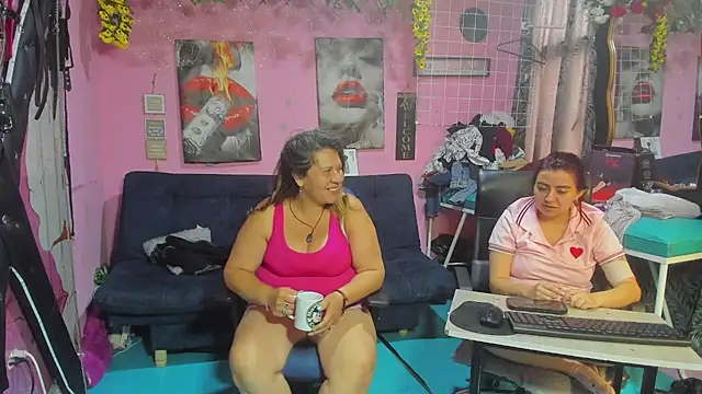 Lesbiancuple