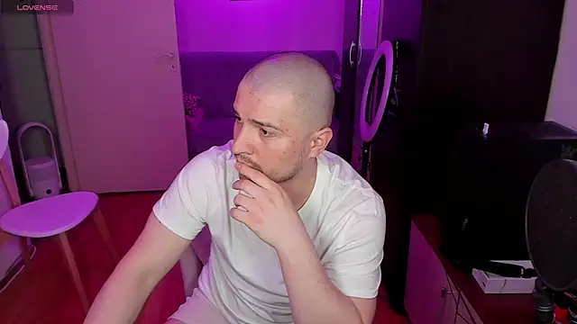 Michael_Wolfborn webcam