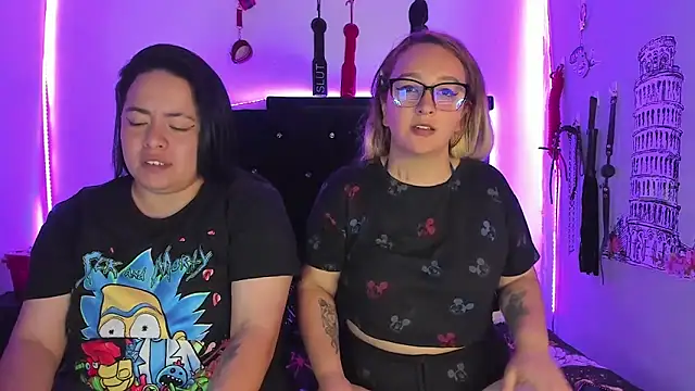 katieeandsharonn webcam