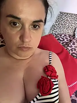 TriumphLove webcam