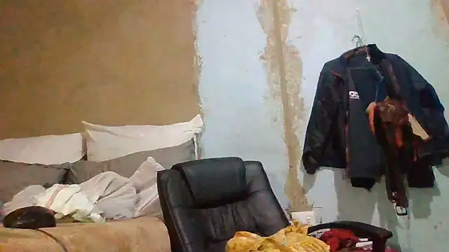 Nicky52 webcam