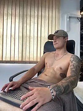 Alexander_ferre webcam