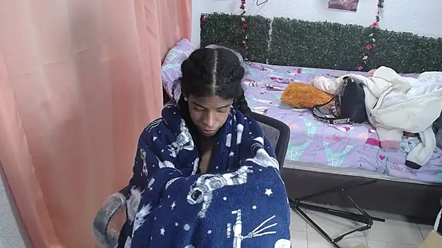 thianahorny webcam