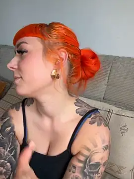 ScarletVixenLive webcam