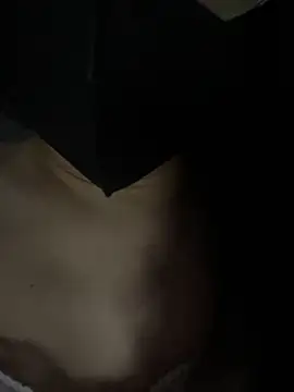 ZzyzyZ-009 live cam on StripChat