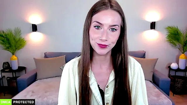 TheWoman__ webcam
