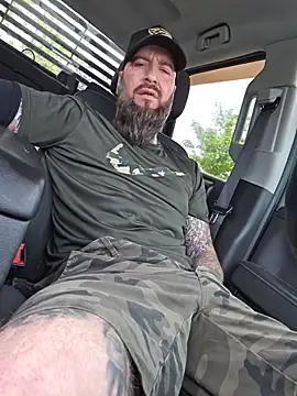 Beardedtattood Live Webcam on Stripchat