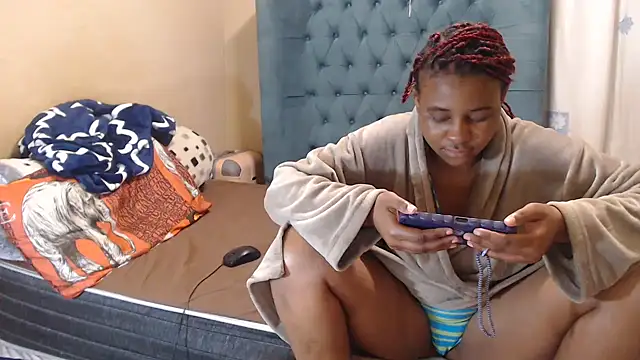 EbonyEssence webcam