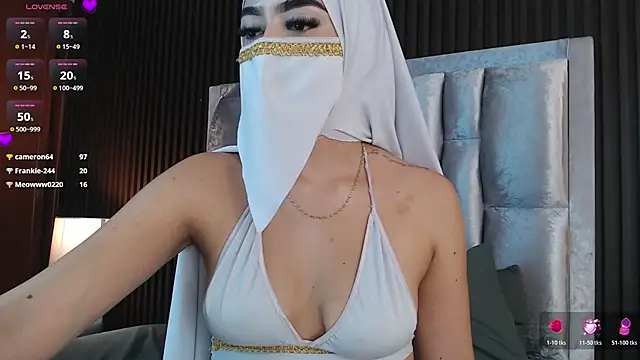Zahra_milks live cam on StripChat