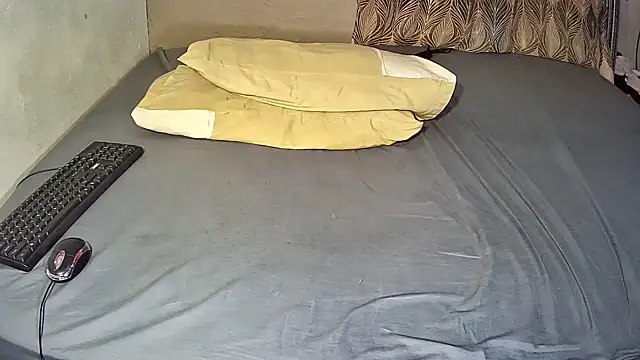 BustyThickyAss webcam