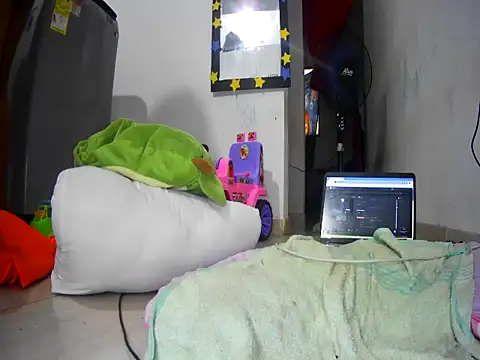 liam-65 webcam