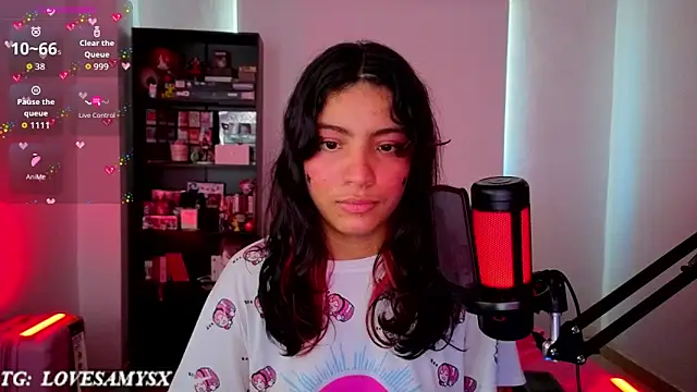 Lovelyamyy webcam