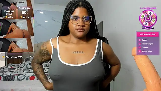 ZahraRose webcam
