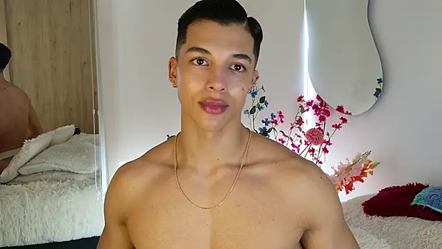 Troye_Williams webcam