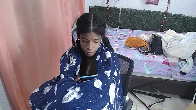 thianahorny webcam