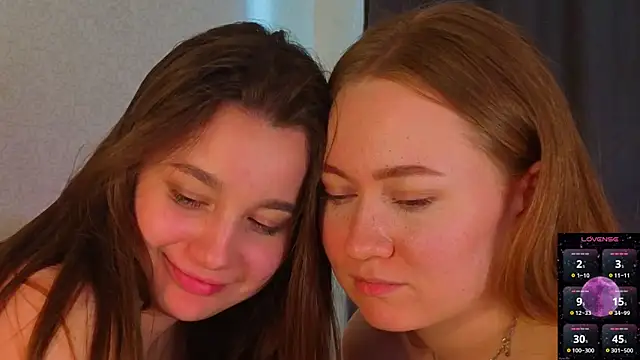 LauriePerez webcam
