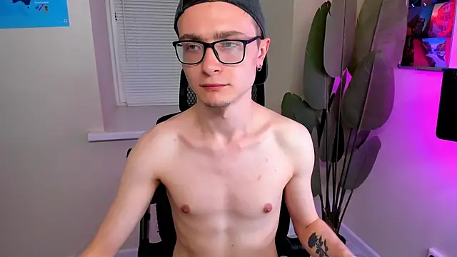 Emmit_Barker live cam on StripChat