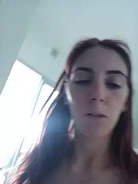 Honeygirl08 webcam