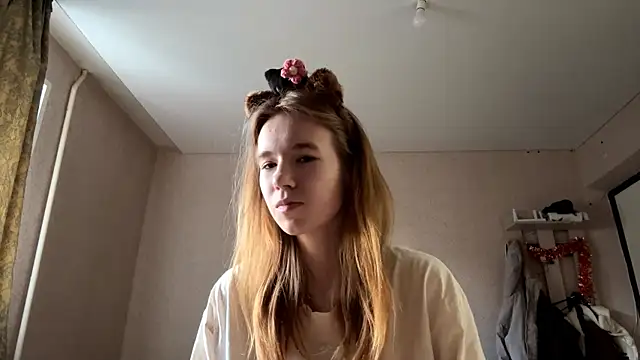 LeomaJee webcam