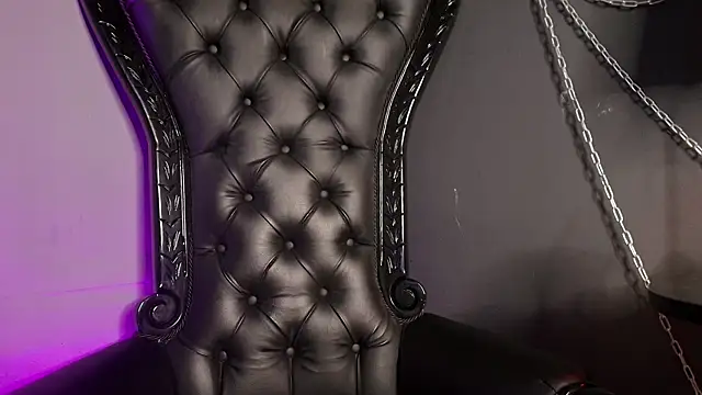HoneyDemoni webcam
