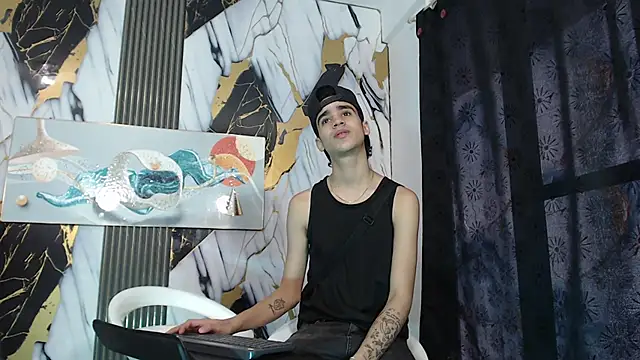 TWINKS_BOYSX live cam on StripChat