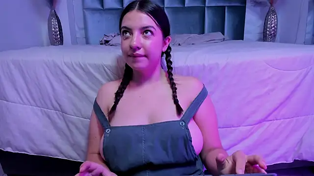 Sara_Deen webcam
