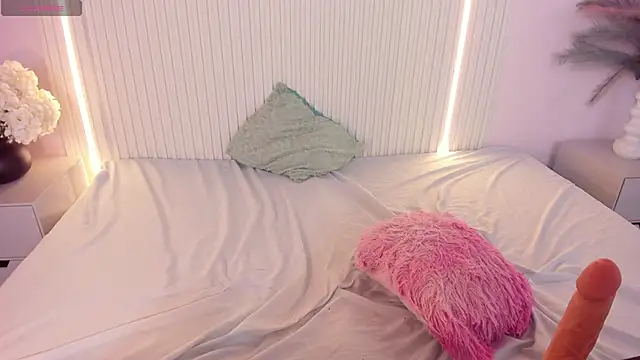 AmyPrice9 webcam